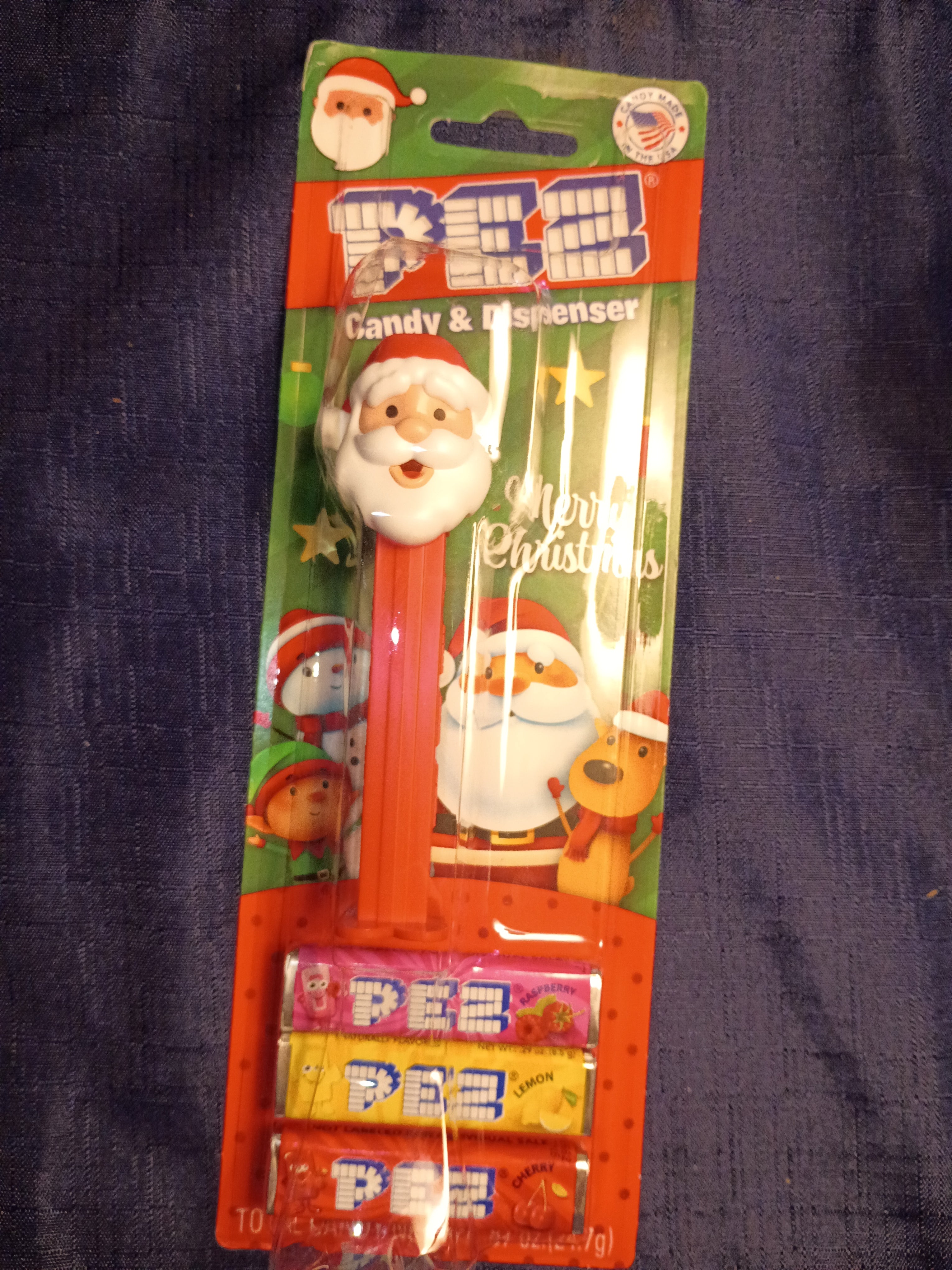 MARRY CHRISTMAS PEZ CANDY & DISPENSER